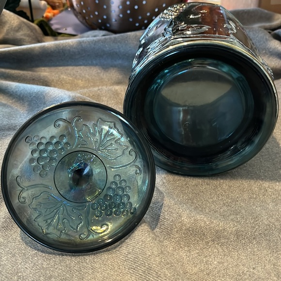 Vintage Blue Carnival Glass Canister Jar w/Lid - Picture 5 of 6